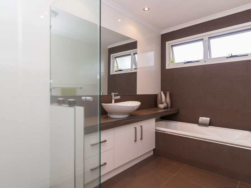 properties Image