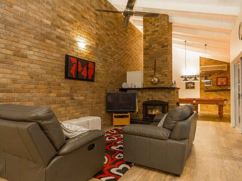 properties Image