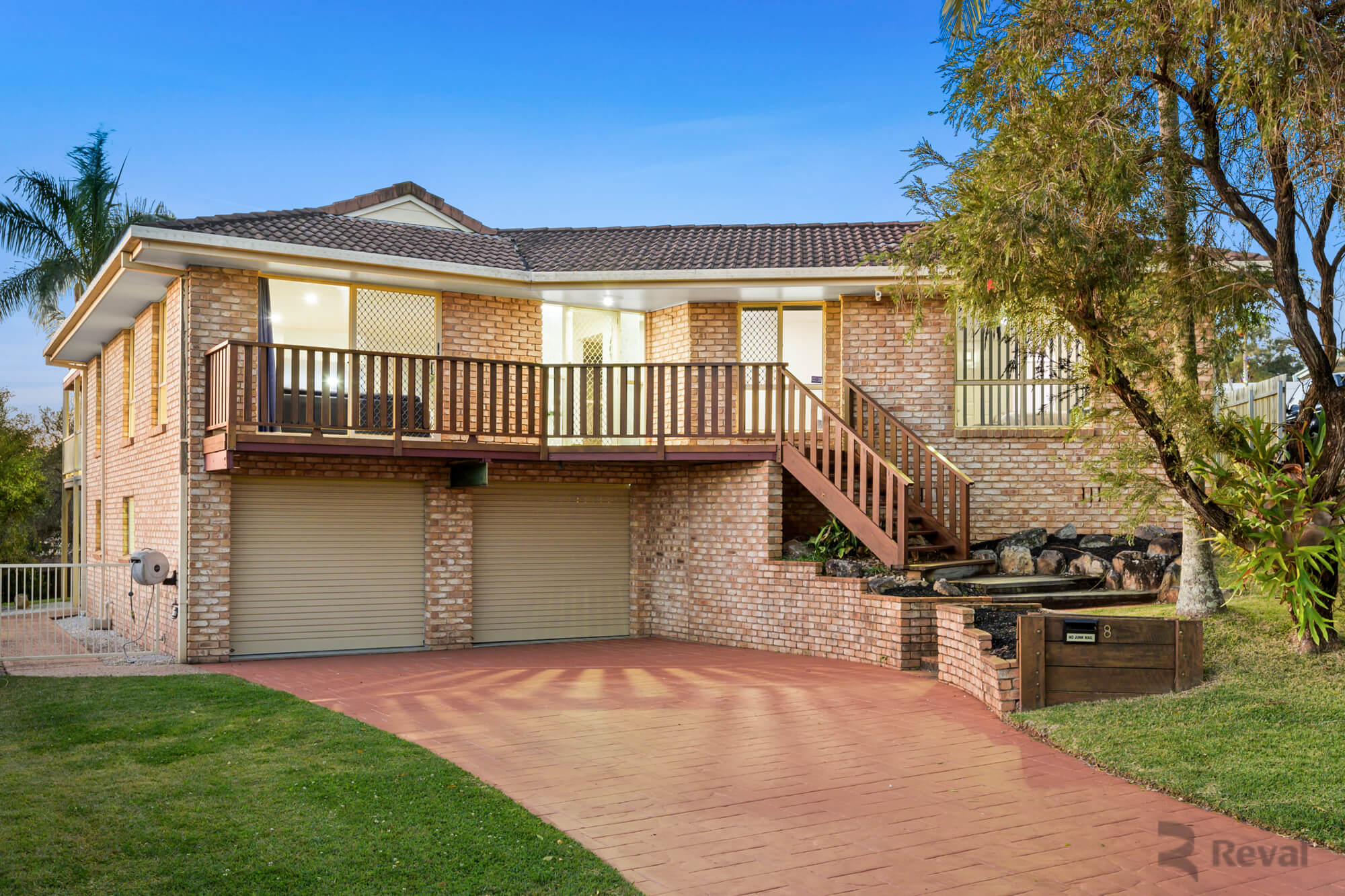 properties Image